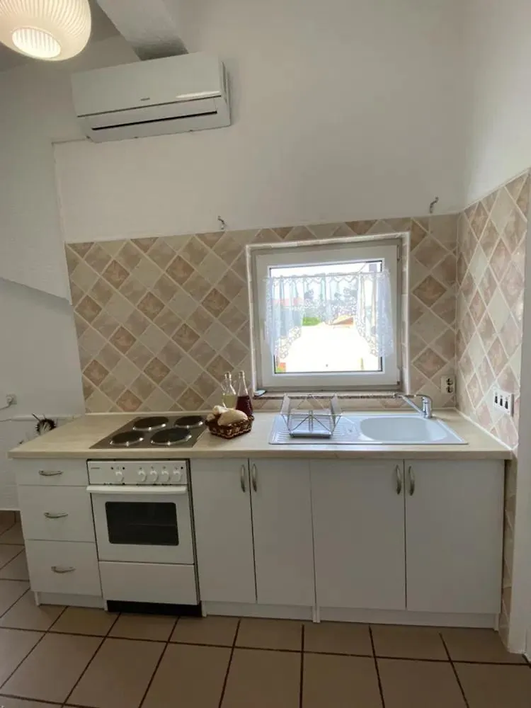 Apartmani Liza Vir