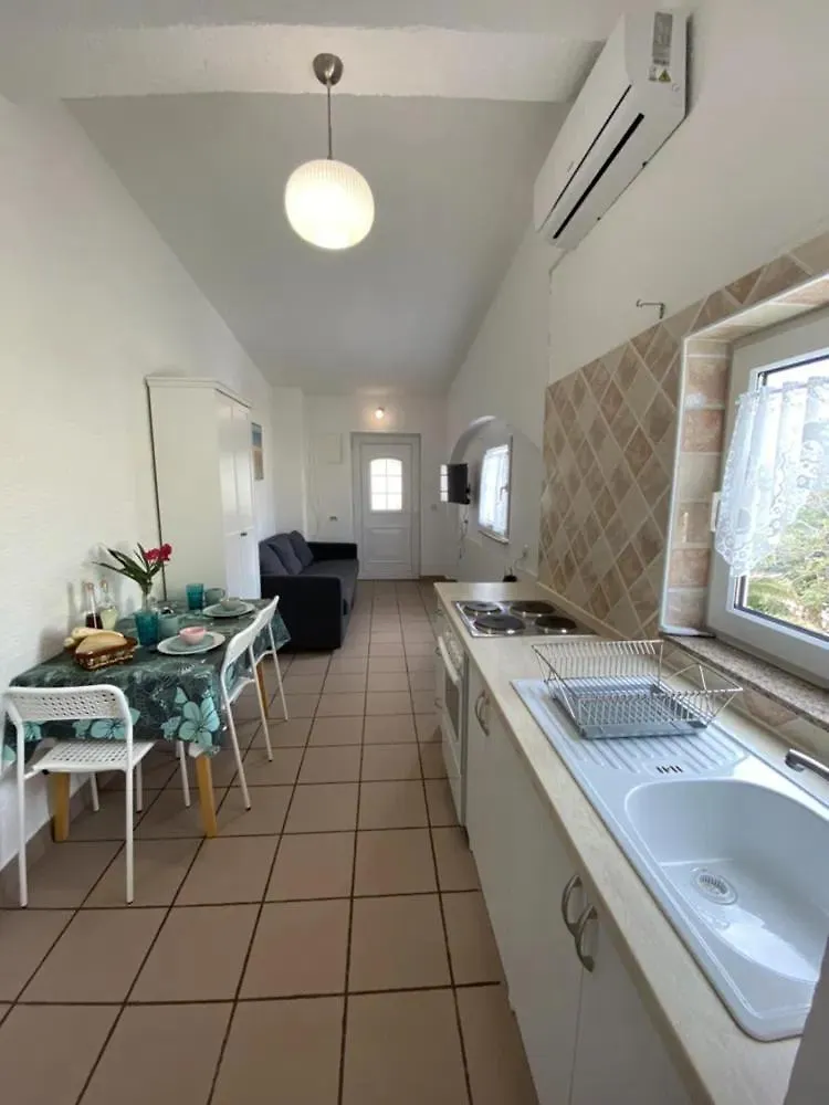 Apartmani Liza Vir
