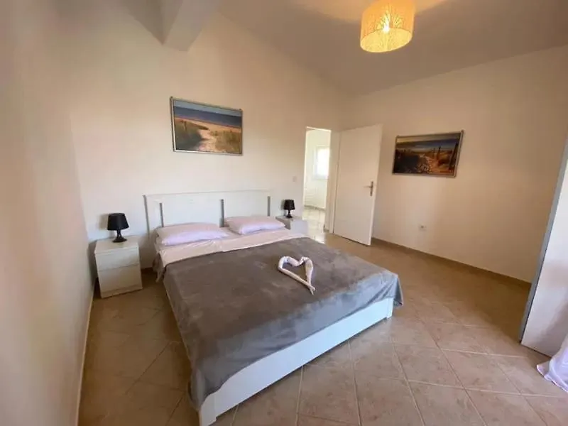 Apartamento Apartmani Liza Vir Croacia