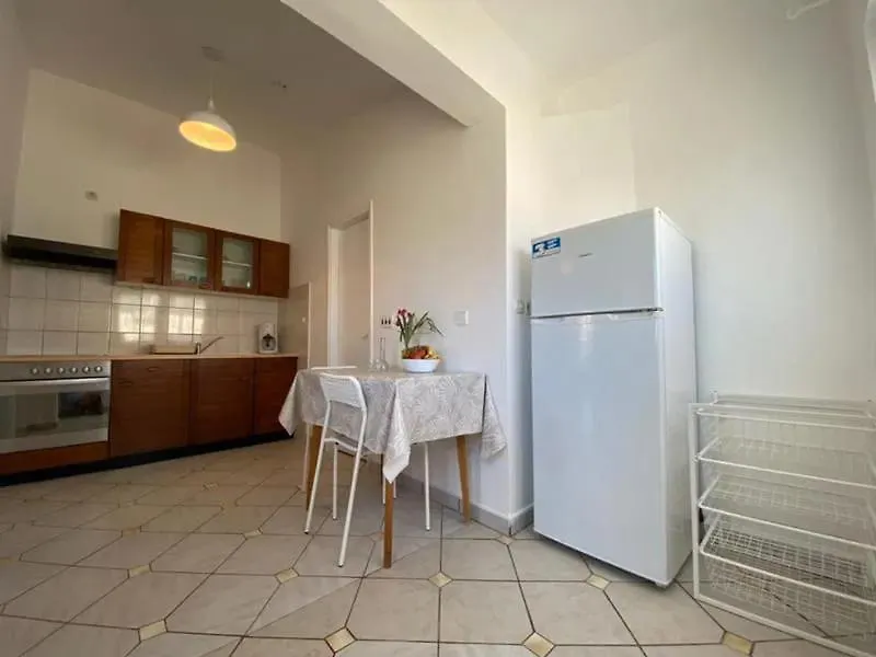 Apartmani Liza Vir 0*,  Croacia